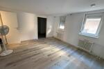 Etagenwohnung Reutlingen - 2 Zimmer, 84 m&sup2;, 600&euro; | Angebot:26024488