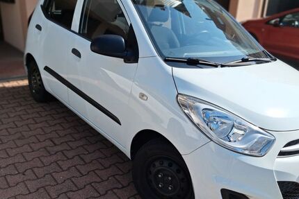 Hyundai i10 120.000 km 2.300 &euro; Pforzheim 75179