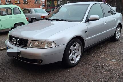 Audi A4 208.000 km 6.400 € Ostfildern 73760