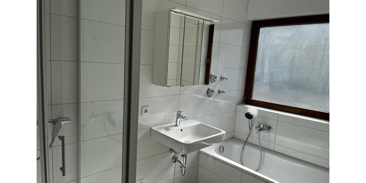 Etagenwohnung Esslingen am Neckar Hegensberg - 3.5 Zimmer, 96 m&sup2;, 1.120&euro; | Angebot:27595882