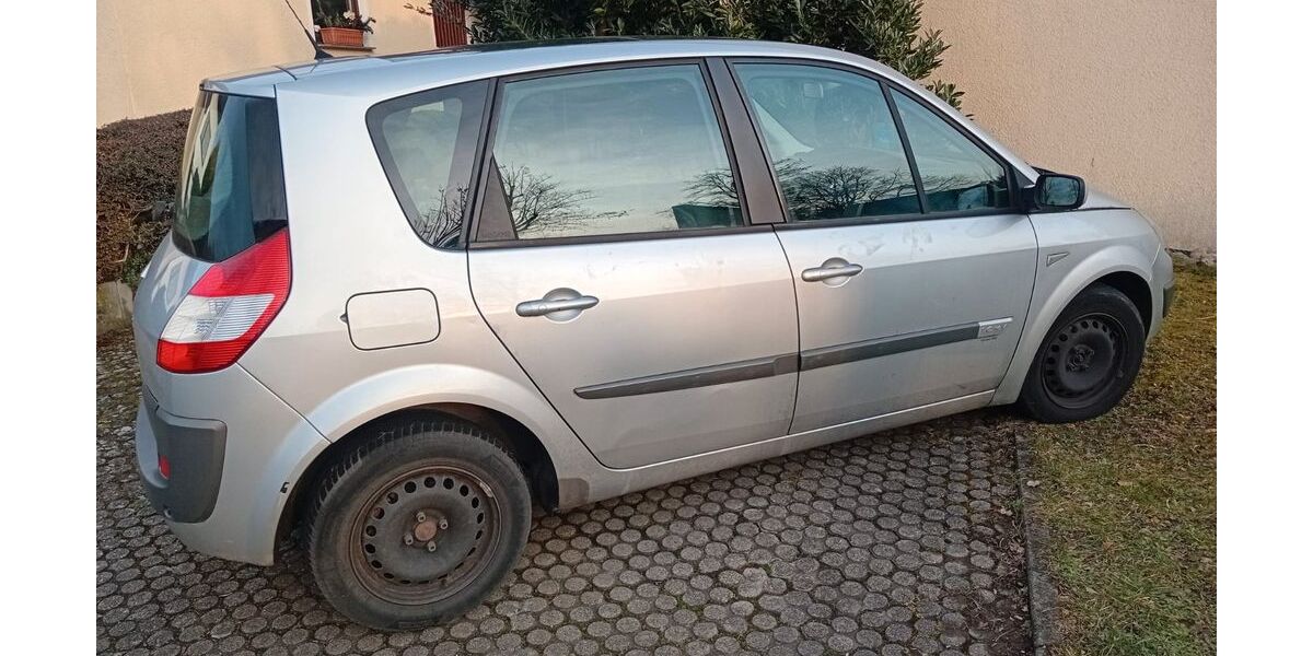 Renault Scenic 141.000 km 900 &euro; Schwieberdingen 71701