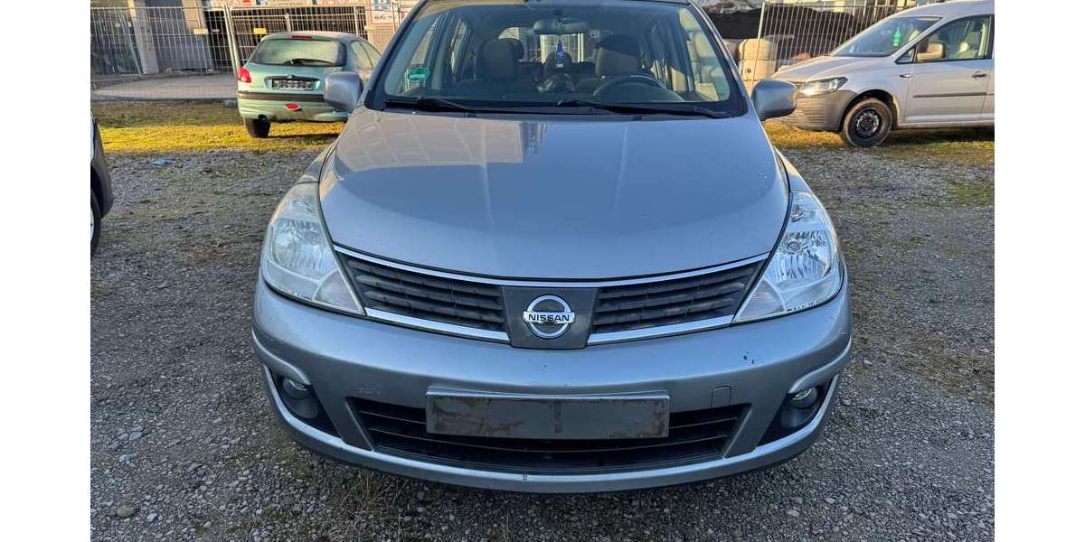 Nissan Tiida 159.000 km 1.950 &euro; Stuttgart 70376