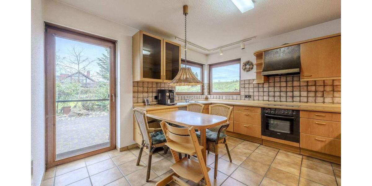Einfamilienhaus Markgröningen / Schönbühlhof Schönbühlhof - 7 Zimmer, 227 m&sup2;, 698.000&euro; | Angebot:25704161