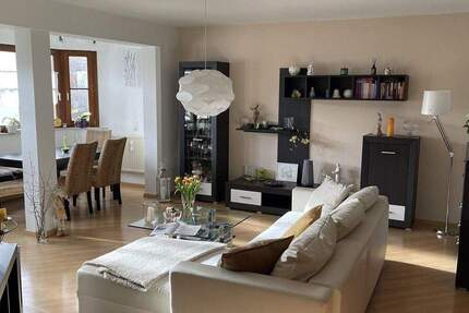 Wohnung Ditzingen - 3 Zimmer, 79 m&sup2;, 295.000&euro; | Angebot:25095098