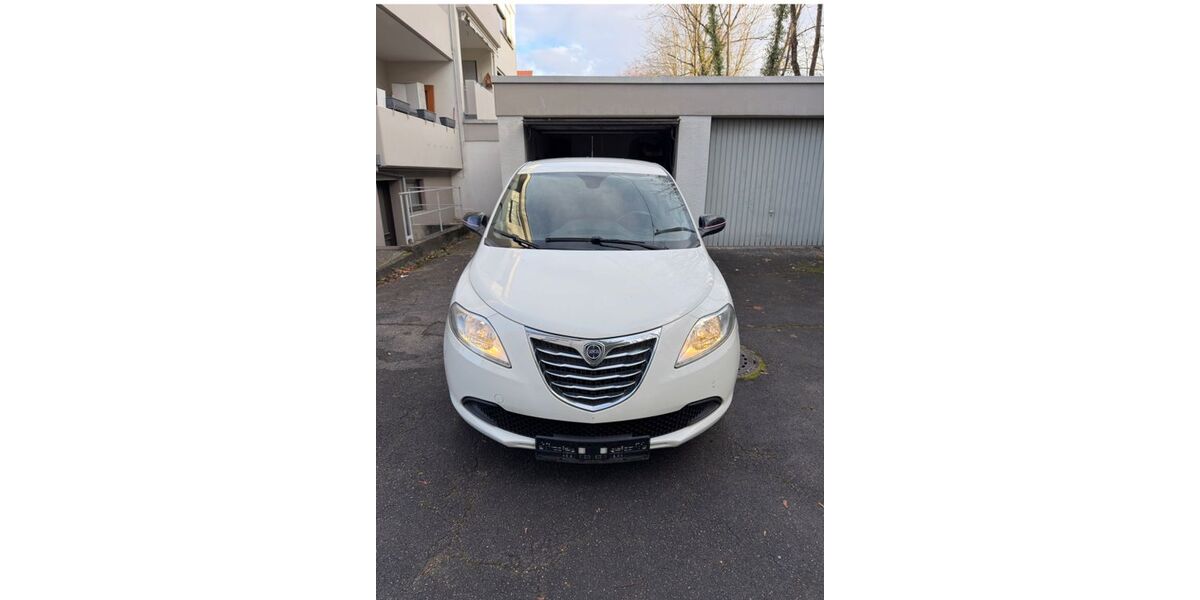 Lancia Ypsilon 197.000 km 2.350 &euro; Metzingen 72555