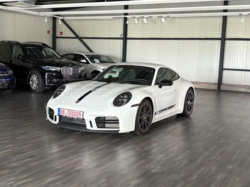 Porsche 992 1.400 km 131.650 € Jettingen 71131