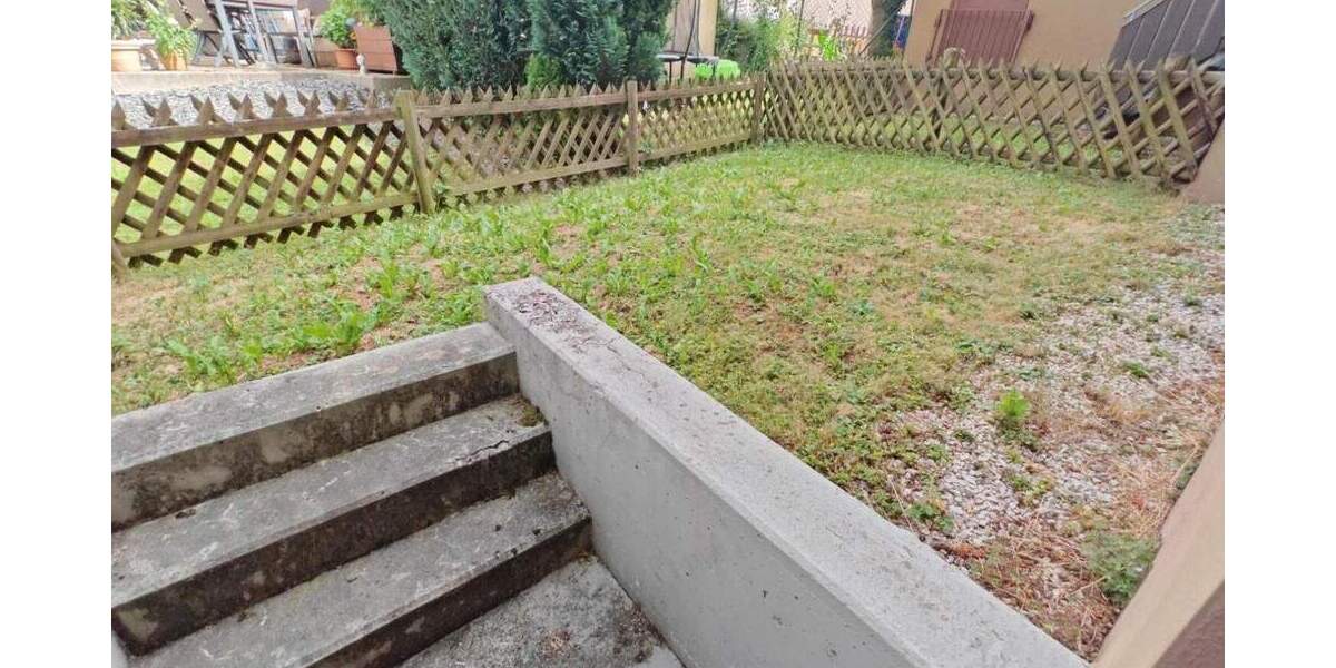 Reihenmittelhaus Pforzheim Büchenbronn - 5 Zimmer, 102 m&sup2;, 320.000&euro; | Angebot:25707655