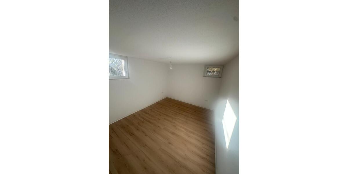 Erdgeschoßwohnung Ludwigsburg Eglosheim - 2 Zimmer, 35 m&sup2;, 600&euro; | Angebot:26444696