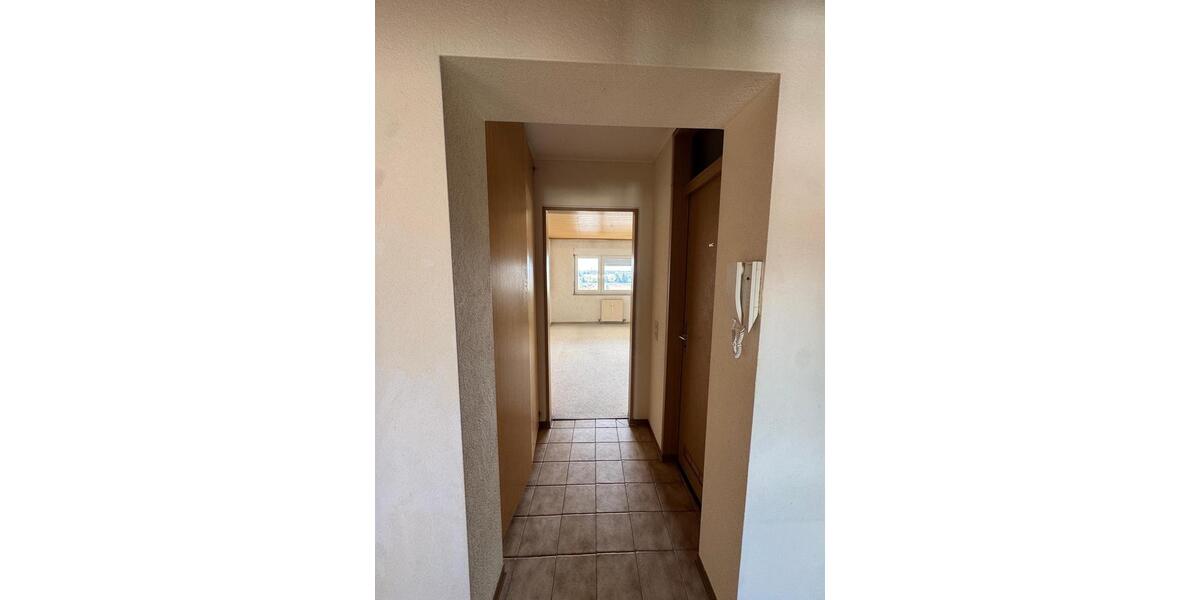 Etagenwohnung Böblingen Dagersheim - 3 Zimmer, 90 m&sup2;, 1.200&euro; | Angebot:27583874