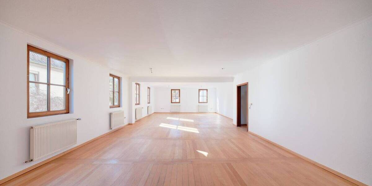 Mehrfamilienhaus, Wohnhaus Unterensingen - 6 Zimmer, 481 m&sup2;, 579.000&euro; | Angebot:26893234