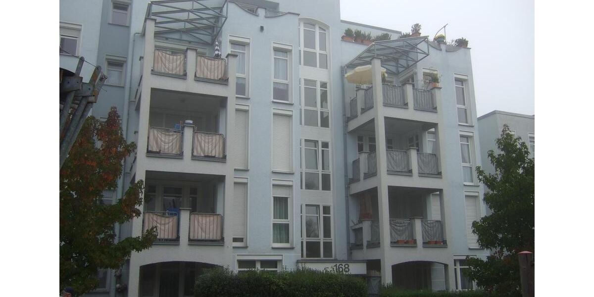 Dachgeschoßwohnung Esslingen am Neckar Pliensauvorstadt - 2 Zimmer, 49 m&sup2;, 575&euro; | Angebot:24625250