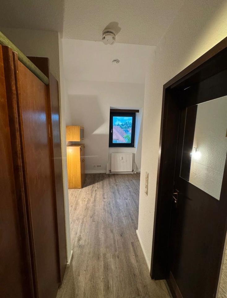 Ein-Zimmer Apartment mit Badezimmer zimmer