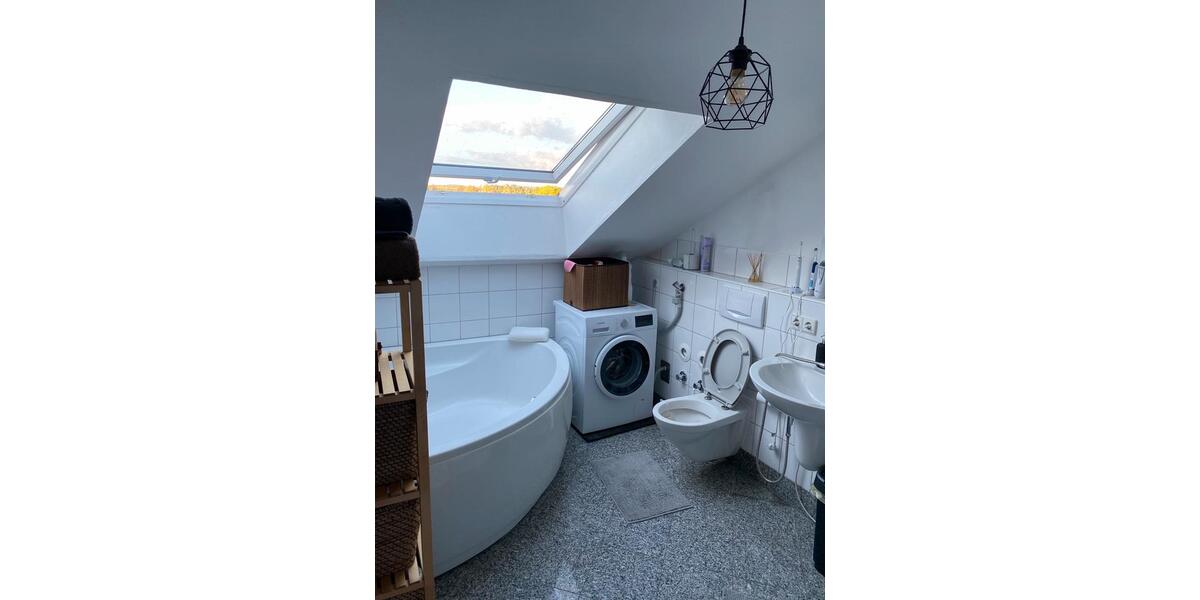 Dachgeschoßwohnung Bietigheim-Bissingen Bissingen - 2.5 Zimmer, 68 m&sup2;, 950&euro; | Angebot:26444705