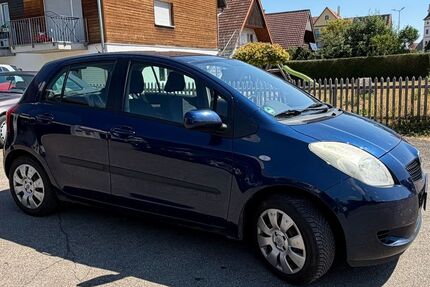 Toyota Yaris 184.000 km 1.790 &euro; Tübingen-Bühl 72072