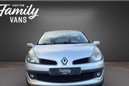 Renault Clio 179.000 km 2.799 &euro; Eislingen / Fils 73054