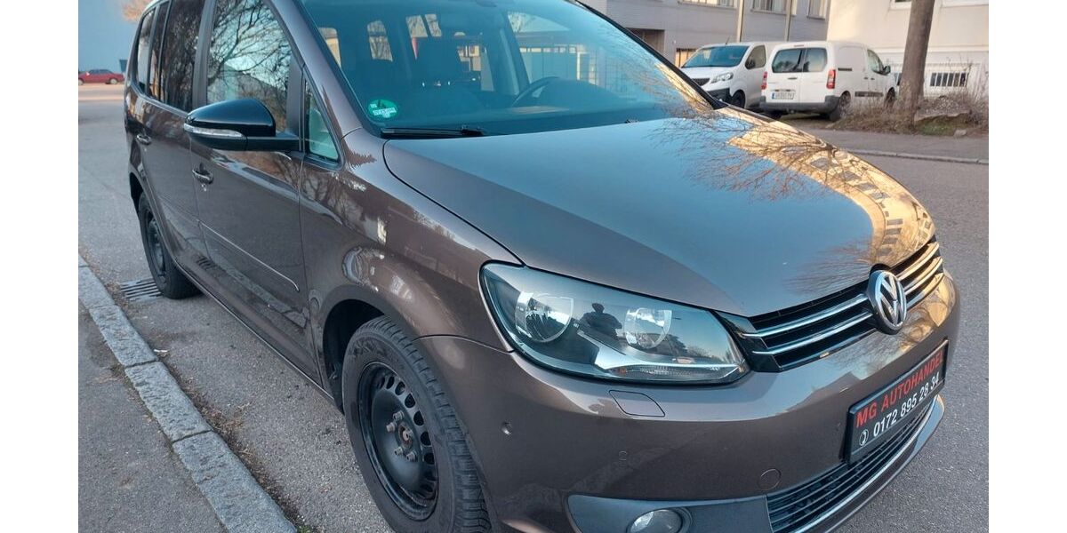 VW Touran 156.367 km 4.999 &euro; Fellbach 70736