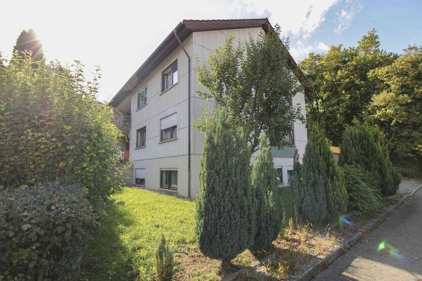 Teilvermietetes MFH mit 4 Einheiten und Top-Potenzial in Sackgassenlage zur flexiblen Nutzung