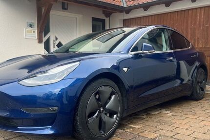 Tesla Model 3 186.139 km 19.100 € Schönaich 71101