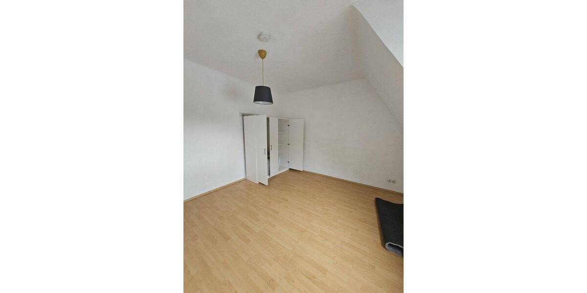 Etagenwohnung Stuttgart Bad Cannstatt - 2 Zimmer, 61 m&sup2;, 895&euro; | Angebot:26833853