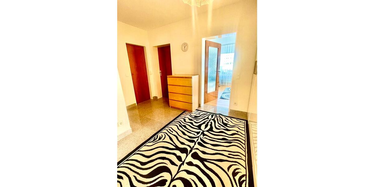 Etagenwohnung Sindelfingen Sindelfingen (Stadt) - 3 Zimmer, 98 m&sup2;, 1.300&euro; | Angebot:26415224