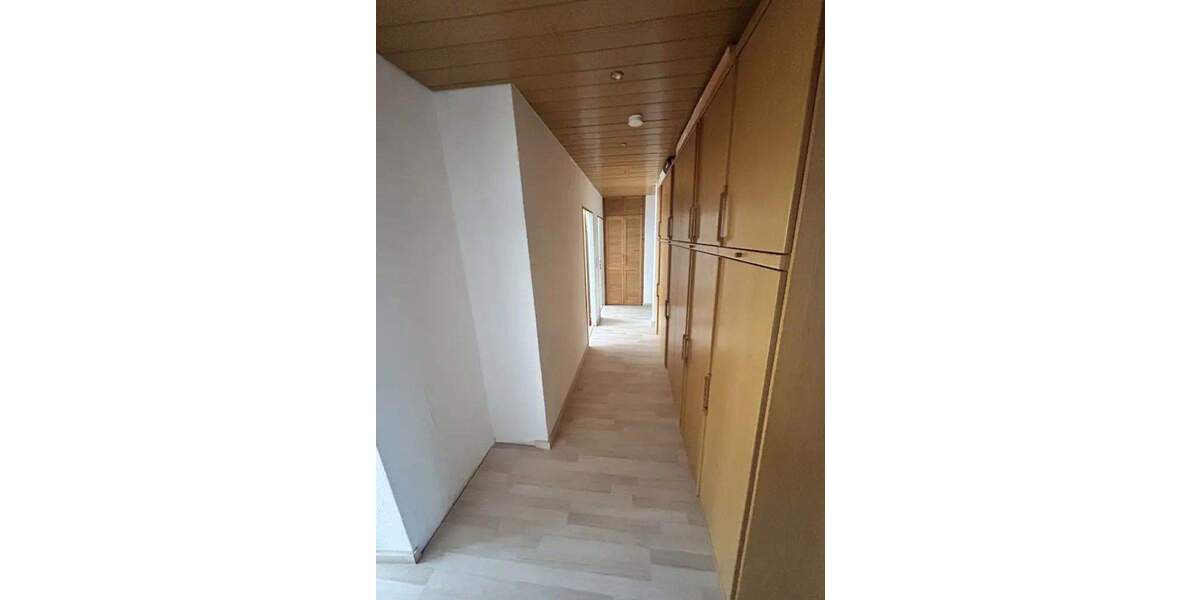 Etagenwohnung Herrenberg - 4 Zimmer, 96 m&sup2;, 330.000&euro; | Angebot:24811206