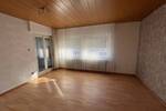 3,5 Zimmerwohnung mit großem Gartenanteil + extra Zimmer im UG + Garage