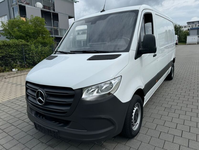 Mercedes-Benz Sprinter 198.000 km 21.980 € Holzgerlingen 71088