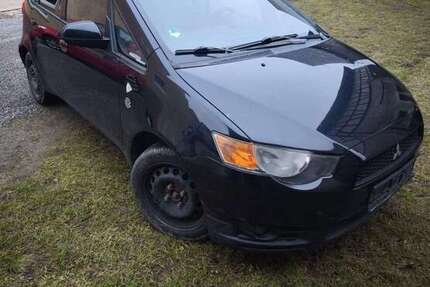 Mitsubishi Colt 199.000 km 2.190 &euro; Schömberg - Langenbrandt 75328