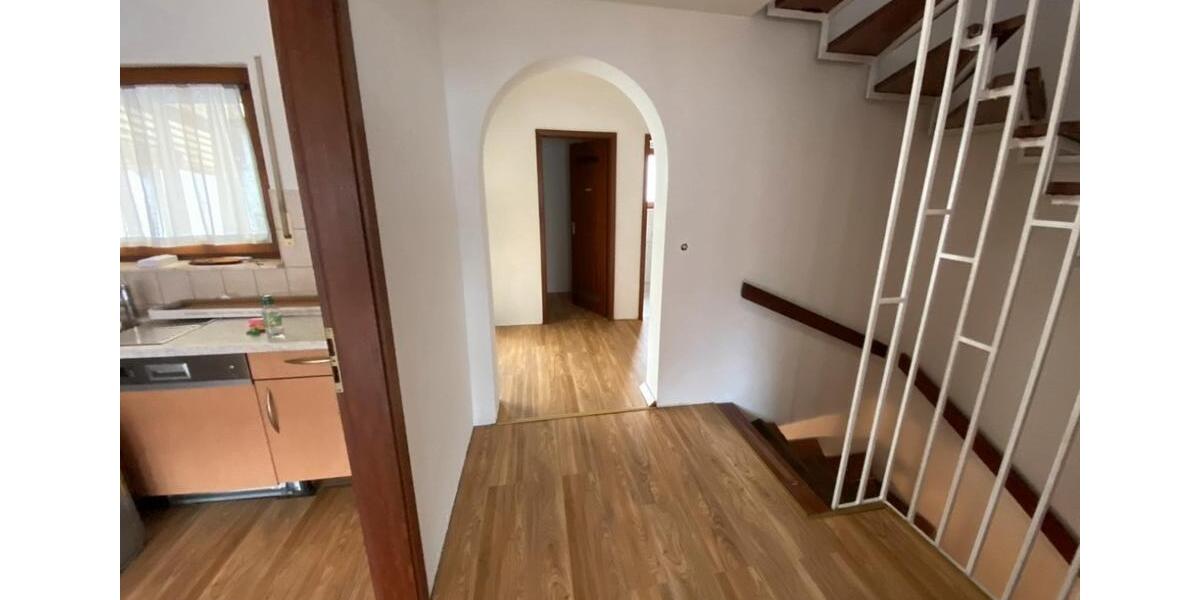 Reihenhaus in zentraler Lage von Illingen zu vermieten 4 zimmer