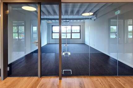 Büro in Stuttgart 3.199 € 200 m² zimmer