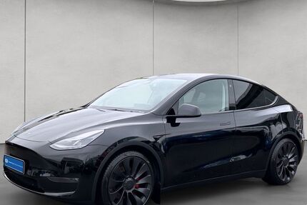 Tesla Model Y 46.100 km 40.980 € Esslingen 73730