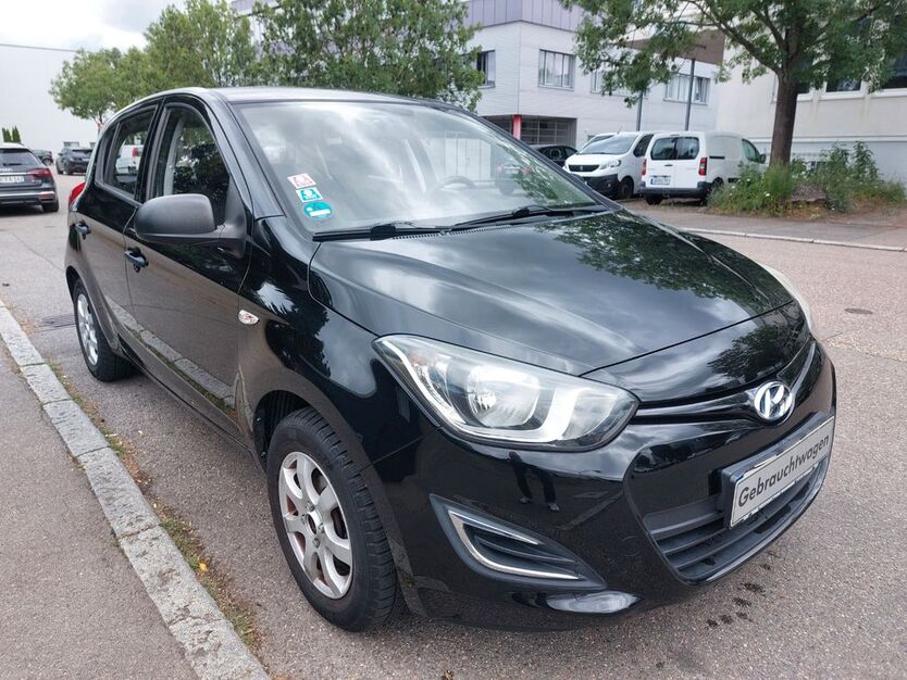 Hyundai i20 94.962 km 3.750 € Fellbach 70736