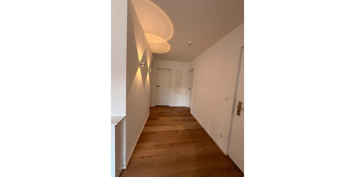 Dachgeschoßwohnung Kornwestheim - 4.5 Zimmer, 110 m&sup2;, 489.000&euro; | Angebot:27607428