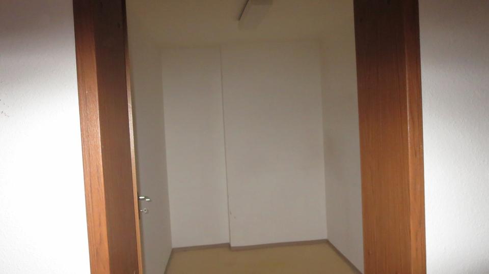 Mehrfamilienhaus, Wohnhaus Reutlingen Reutlingen (Kernstadt) - 4.5 Zimmer, 112 m&sup2;, 295.000&euro; | Angebot:26985884