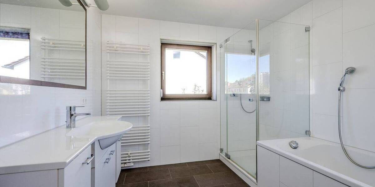 Mehrfamilienhaus, Wohnhaus Stuttgart Bergheim - 6 Zimmer, 123 m&sup2;, 670.000&euro; | Angebot:26643463