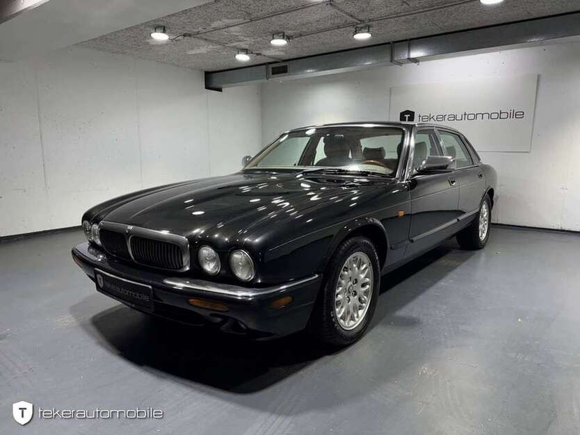 XJ