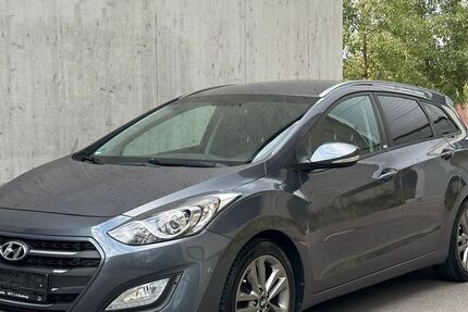Hyundai i30 197.000 km 5.990 &euro; Leinfelden-Echterdingen (Musberg) 70771