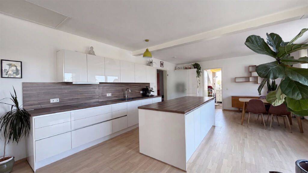 Etagenwohnung Tübingen Innenstadt - 4 Zimmer, 137 m&sup2;, 850.000&euro; | Angebot:26815564