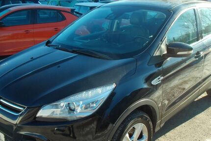 Ford Kuga 128.000 km 9.950 &euro; Waiblingen (bei Stuttgart) 71332