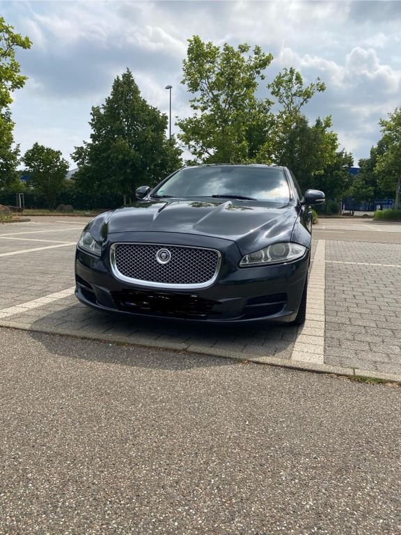 XJ