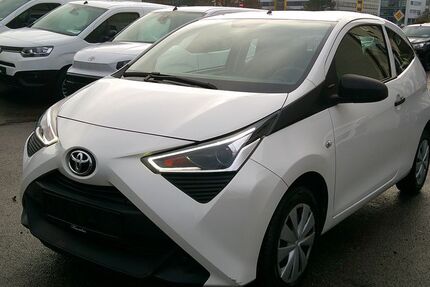 Toyota Aygo (X) 64.700 km 5.740 &euro; Sindelfingen 71065