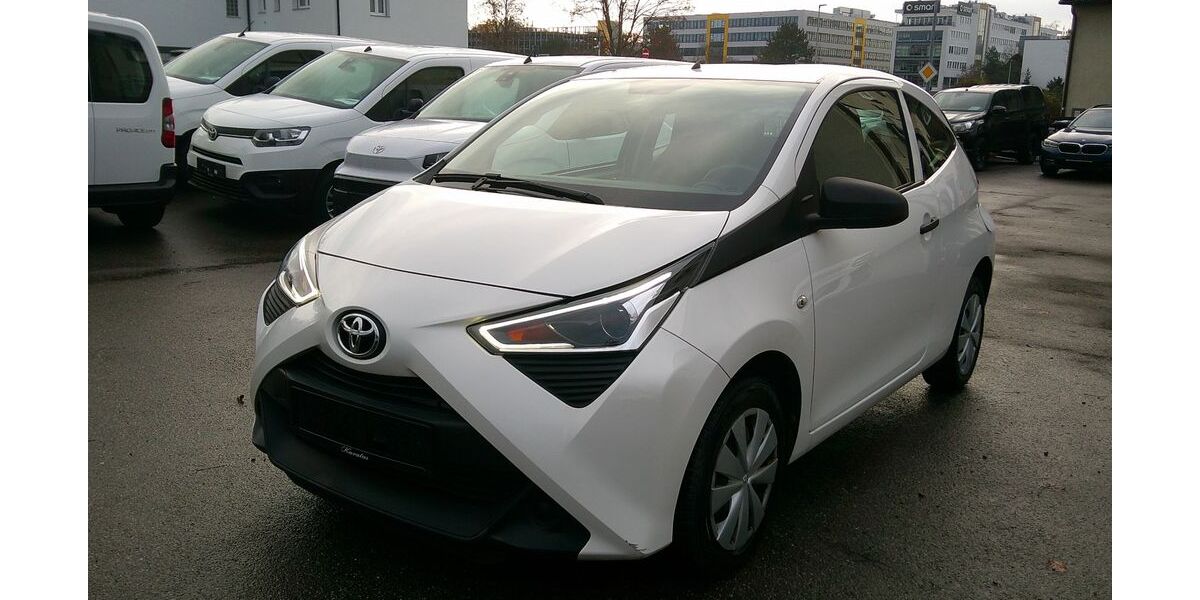 Toyota Aygo (X) 64.700 km 5.740 &euro; Sindelfingen 71065