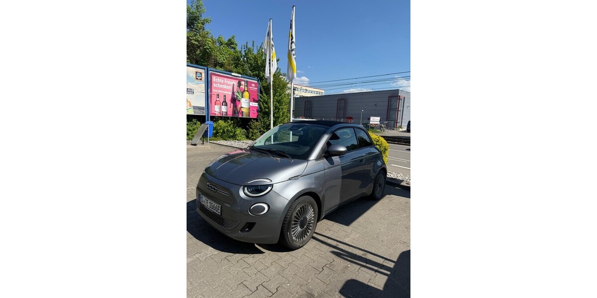 Fiat cabrio 500e 29.000 km 17.000 € Stuttgart 70173