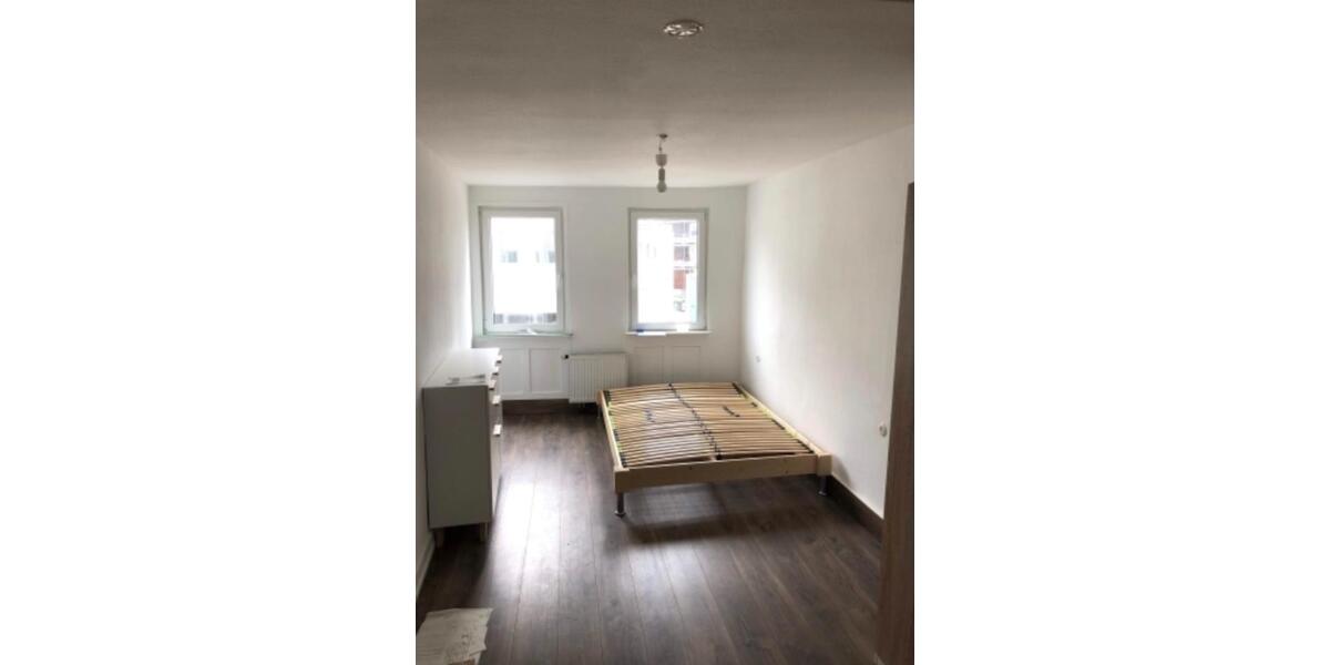 Etagenwohnung Reutlingen - 1 Zimmer, 12 m&sup2;, 400&euro; | Angebot:24739969