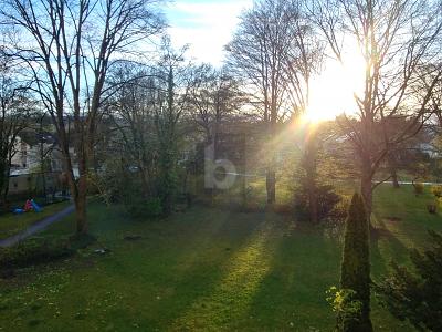 SANIERT UND RAFFINIERT - MIT AUSBLICK 2.5 zimmer