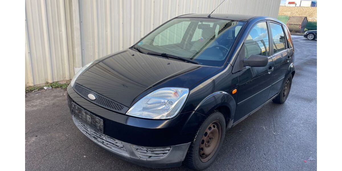 Ford Fiesta 210.000 km 1.290 &euro; Böblingen 71034