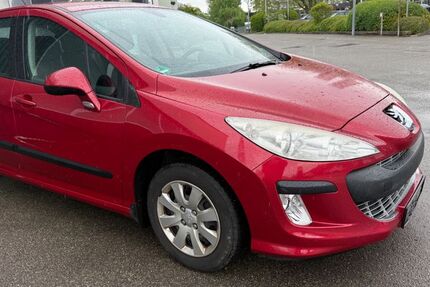 Peugeot 308 182.000 km 1.790 € Asperg 71679