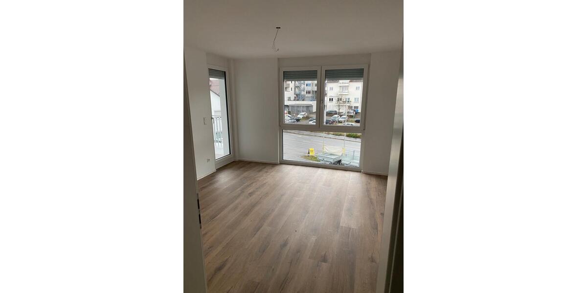 Dachgeschoßwohnung Gomaringen - 4 Zimmer, 105 m&sup2;, 1.300&euro; | Angebot:24619607