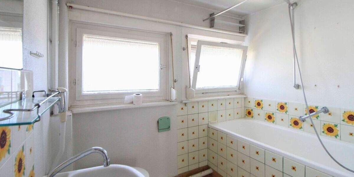 Mehrfamilienhaus, Wohnhaus Stuttgart Botnang - 9 Zimmer, 204 m&sup2;, 1.200.000&euro; | Angebot:24622147