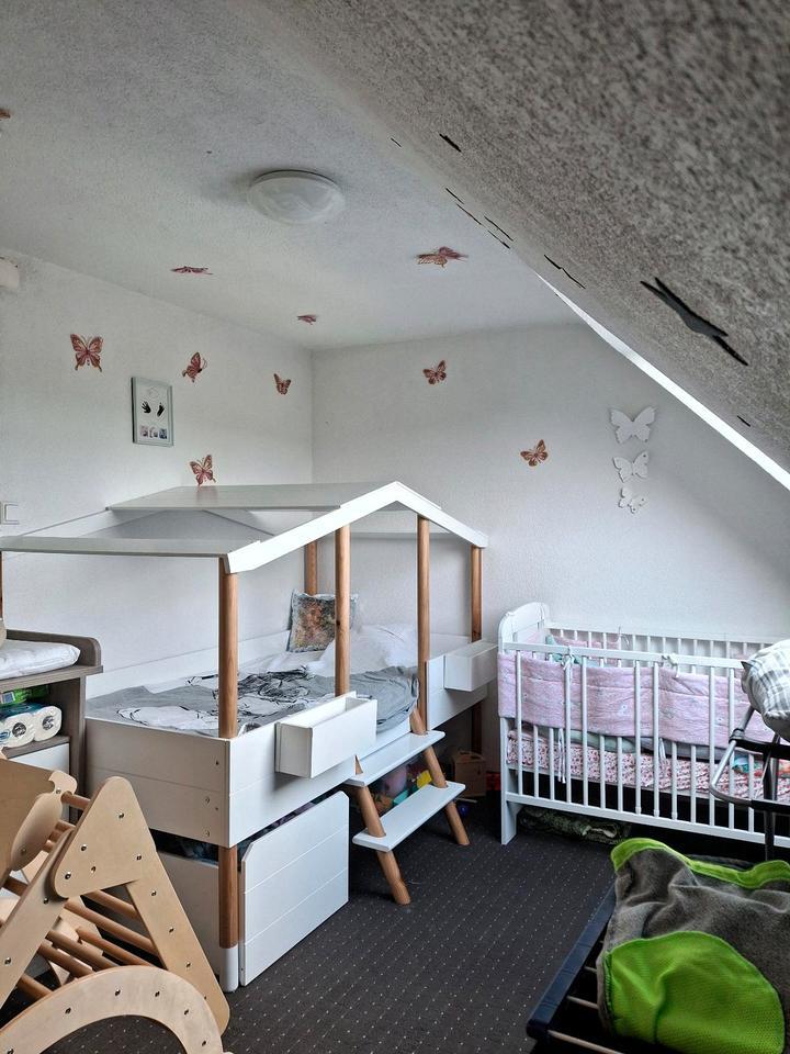 Schöne 4,5-Zimmer-Wohnung in Zeppelinstraße, Niefern-Öschelbronn zimmer